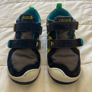 Plae Ty Velcro shoes